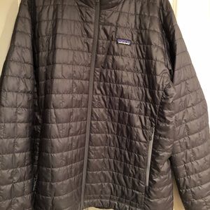 Men’s Patagonia nano puff jacket